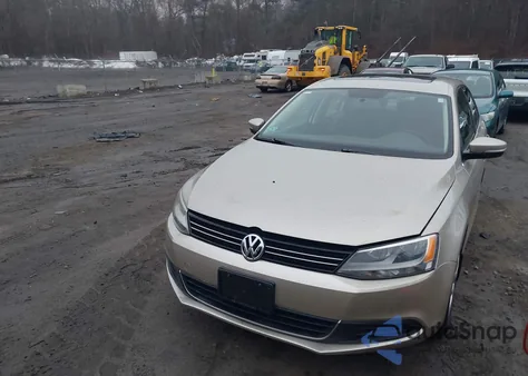 2013 Volkswagen Jetta Se from USA, damaged, VIN 3VWDP7AJ0DM235138